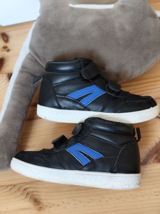 Buty chłopięce sneakersy za kostkę Sinsay wiosna lato
