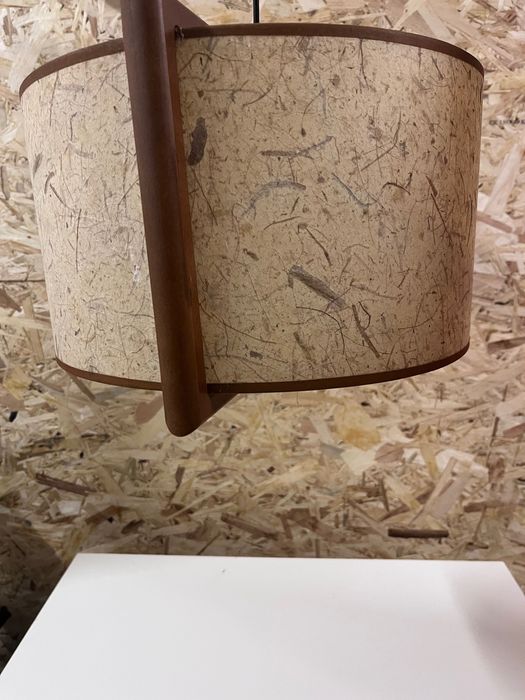 Candeeiro em bom estado