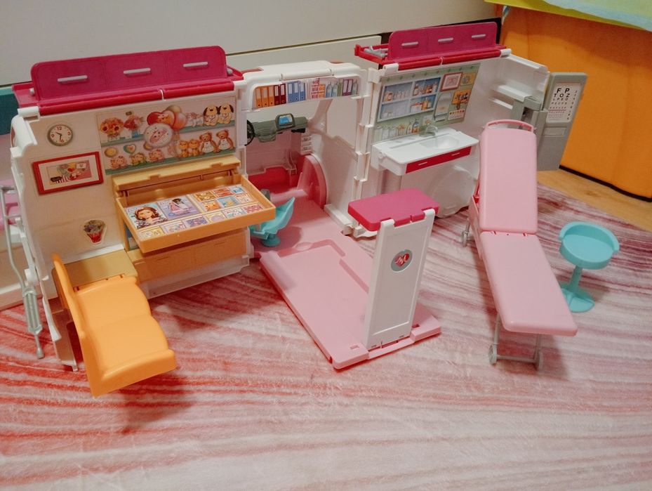 Karetka barbie zestaw