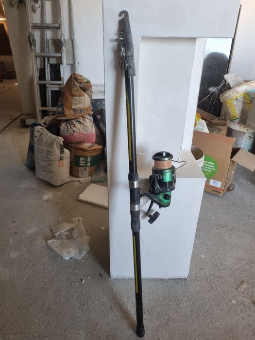 Cana pesca com carreto