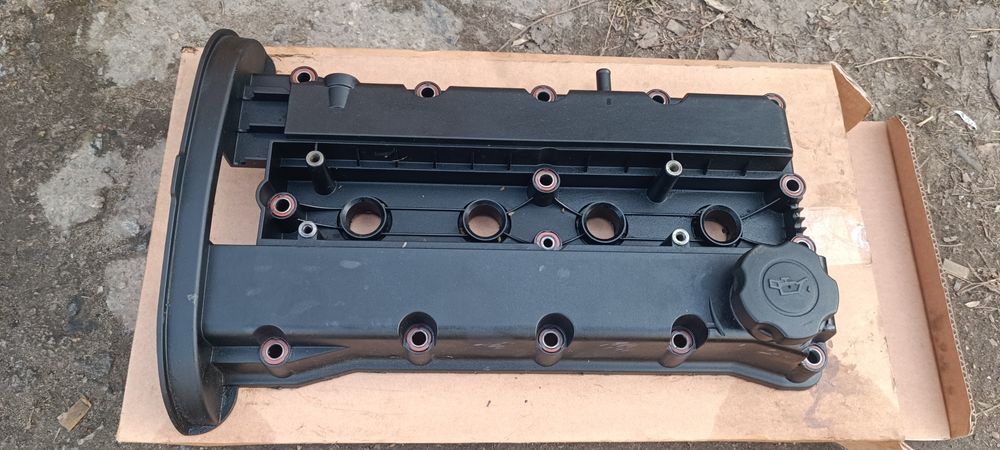 Клапанна кришка Шевролет Лачетті 1.6