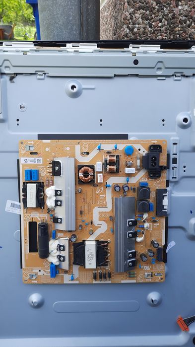 Плaтa до телевізора Samsung