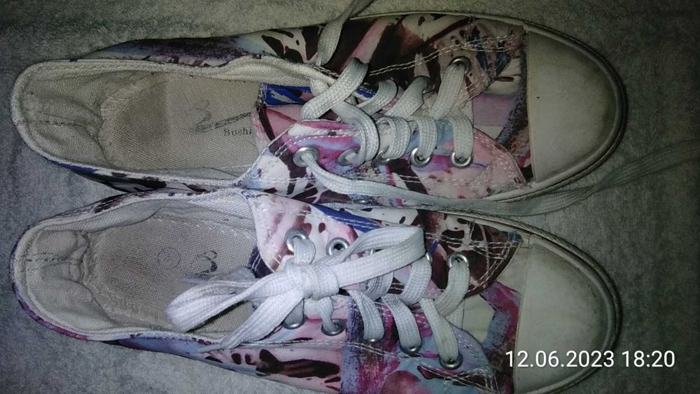 Tenisówki kolorowe 36