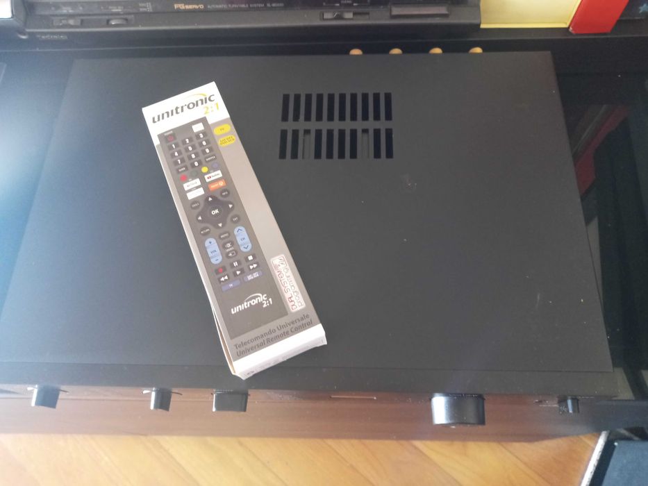 Amplificador Audiolab 8000S