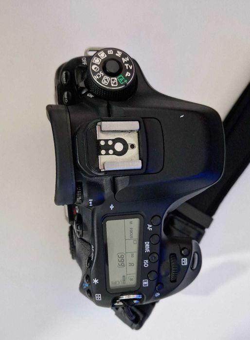 Canon Eos 80D + lente 10-18MM + 18-55 MM + Bolsa de transporte