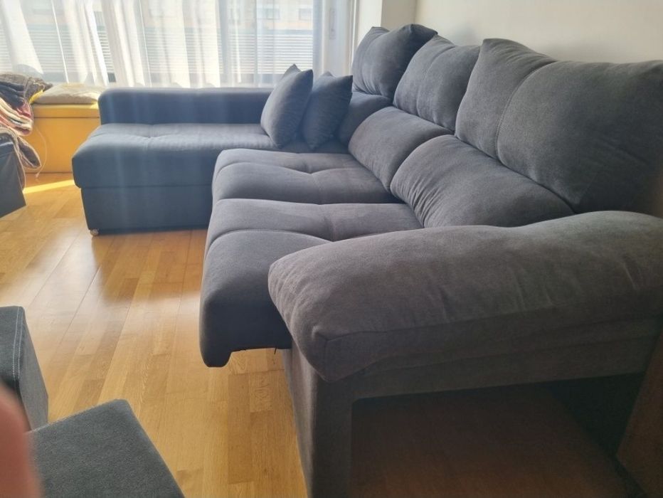 Sofá Chaise Longue 2,85m –  higienizado + Baú – Excelente Estado