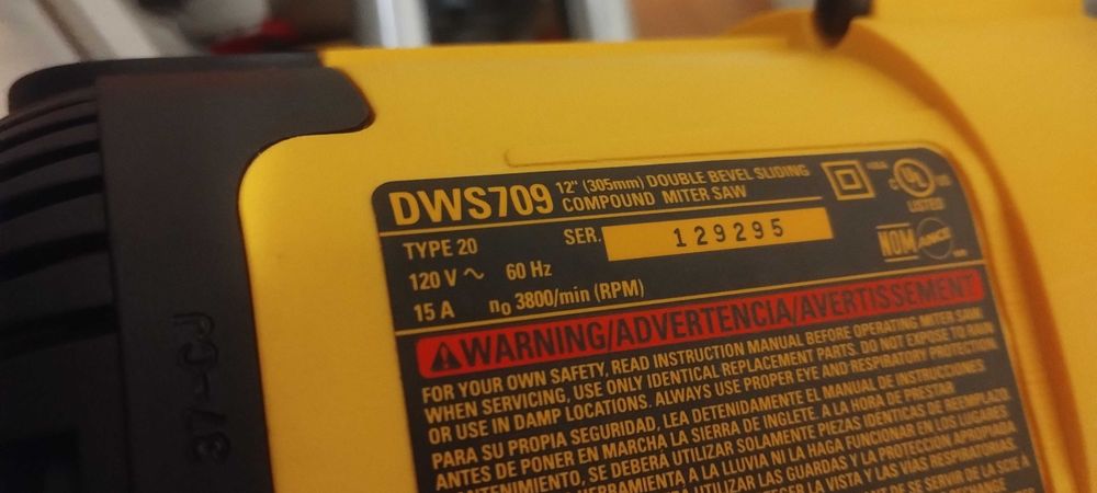 торцовка DeWalt DWS709  з протяжкою США