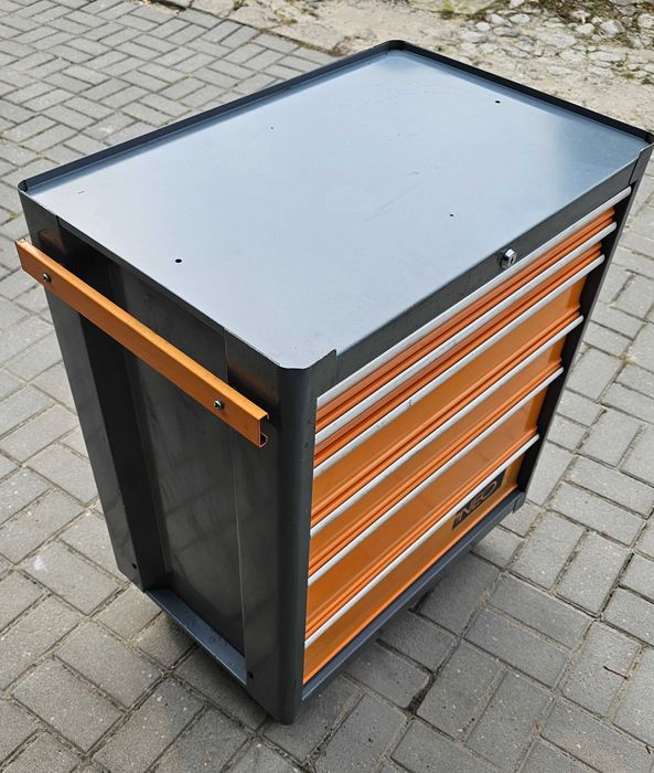 Sprzedam szafkę narzędziową na kółkach NEO