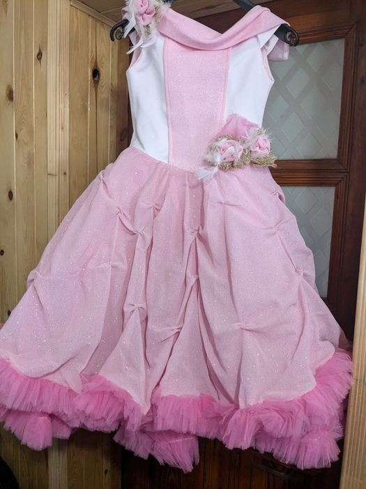 Продам або обміняю дитячі бальні сукні бу в гарному стані