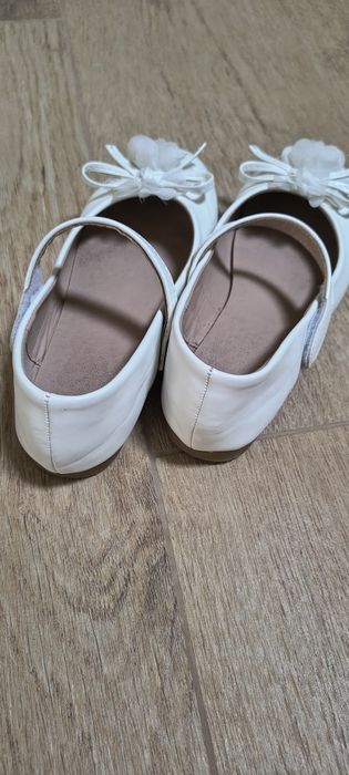 Buty dla dziewczynki