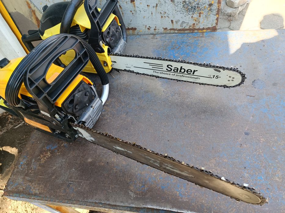 Бензопила мощность 1600 Вт(2,5 л.с)