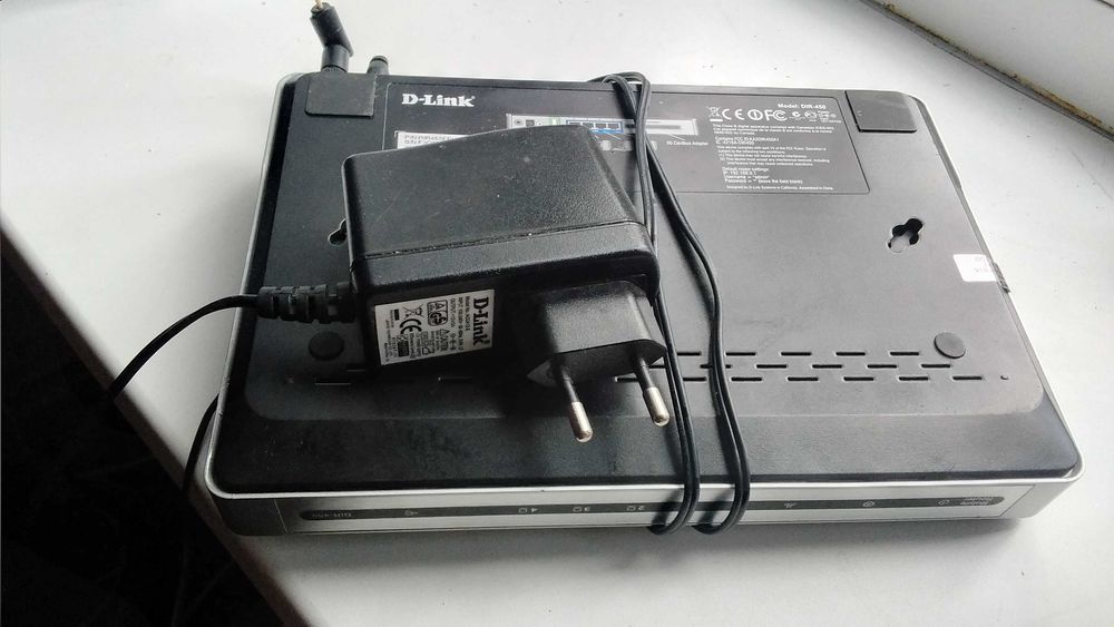 Старі робочі периферійні електронні пристрої