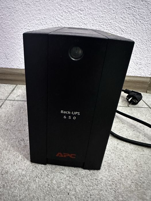 безперебійник APC Back-UPS 650 VA