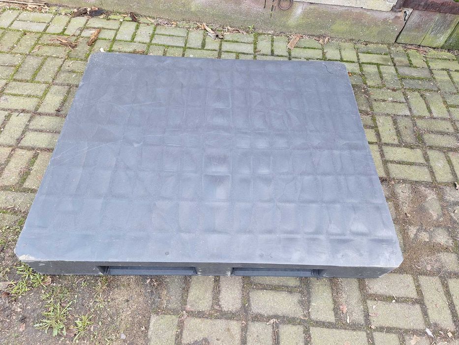 sprzedam palete plastikowa