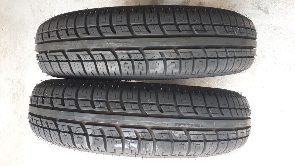 Dois pneus novos 145 r13 ou 145/80 r13 Debica Passio