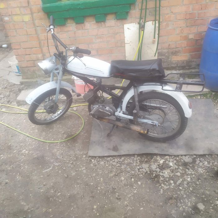 Продам мопед на повному ходу гига ризина супер карбюратор новий