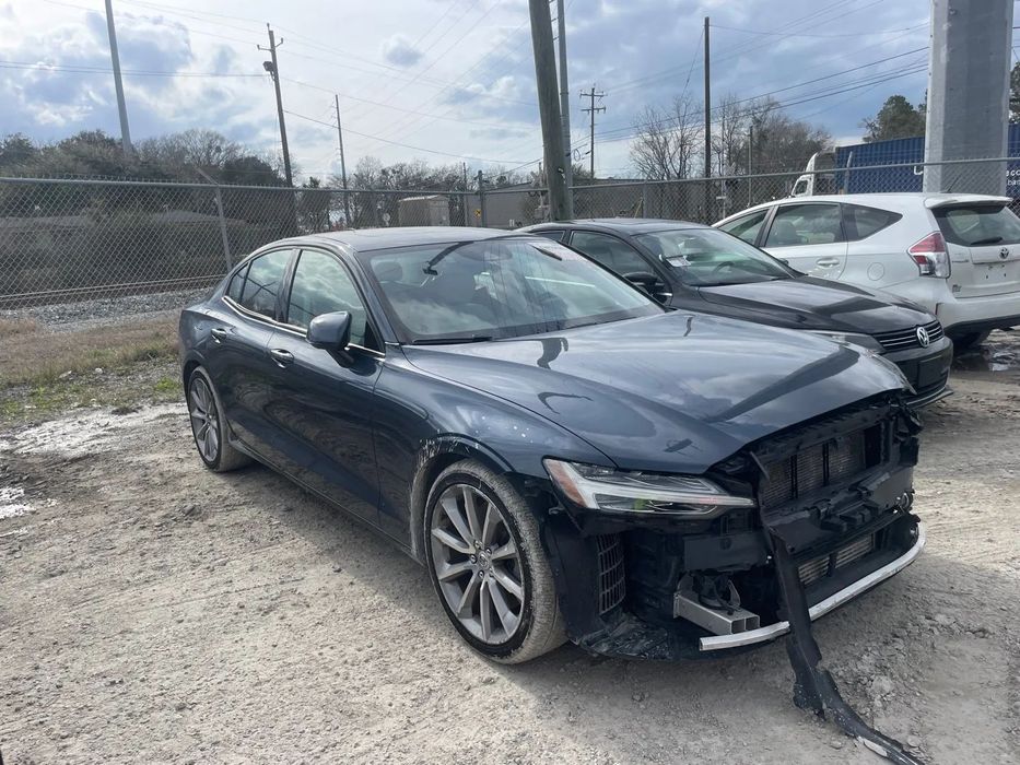 Volvo S60 T6 AWD 22 Marca dopływa do Rotterdamu!