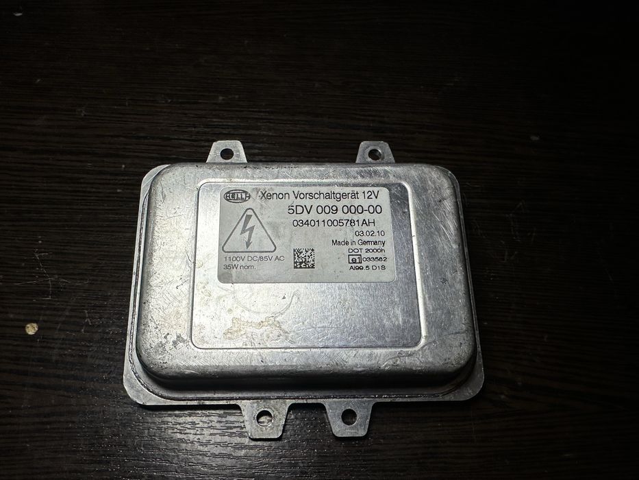 Блок розжига HELLA Xenon