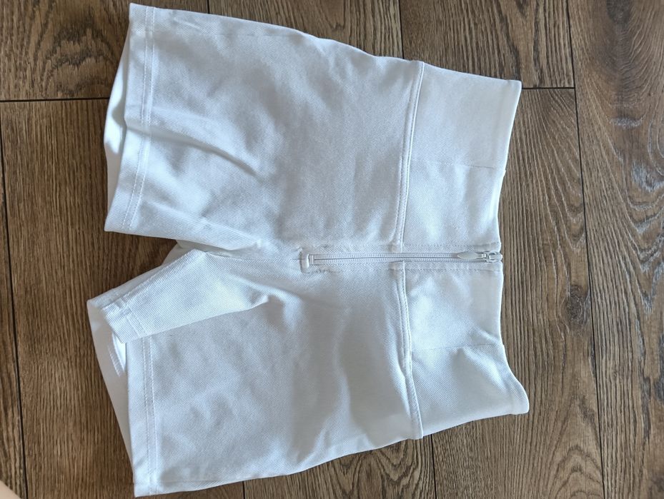 Spodenki z wysokim stanem push up