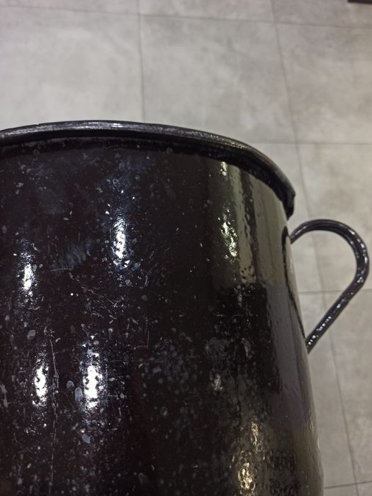 Stary emaliowany garnek PRL donica