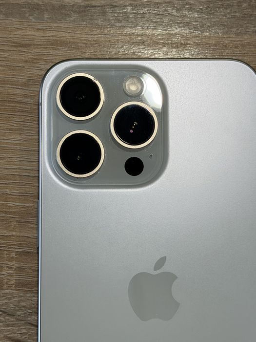 IPhone 15 pro max 256 gb