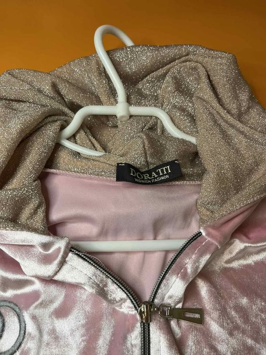 Спортивный костюм