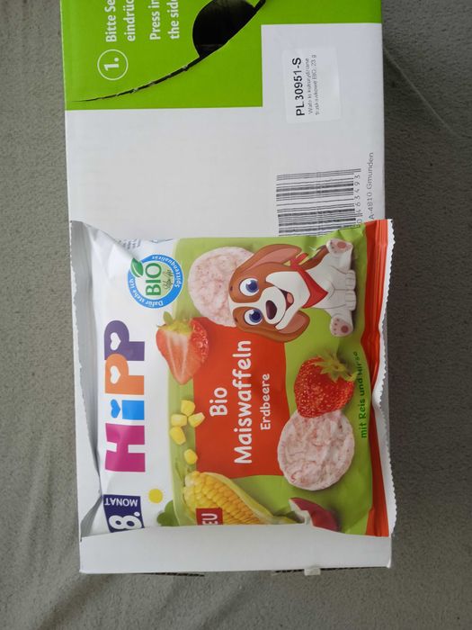 HiPP BIO Wafelki kukurydziane truskawkowe od 8 m-ca 8 opakowań.