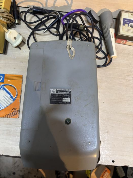 Магнитофон Спутник-403