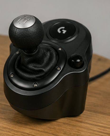 Logitech g923 (XBOX) wraz z manualną skrzynią biegów