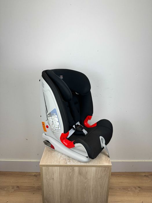 Fotelik samochodowy Britax Romer Advansafix III 9-36kg