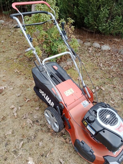Kosiarka Dolmar Makita z napędem