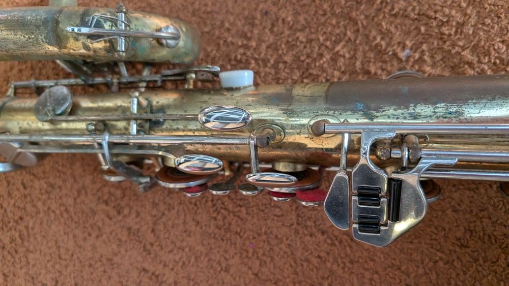 Saxofone Baritono Musica Steyr Bb