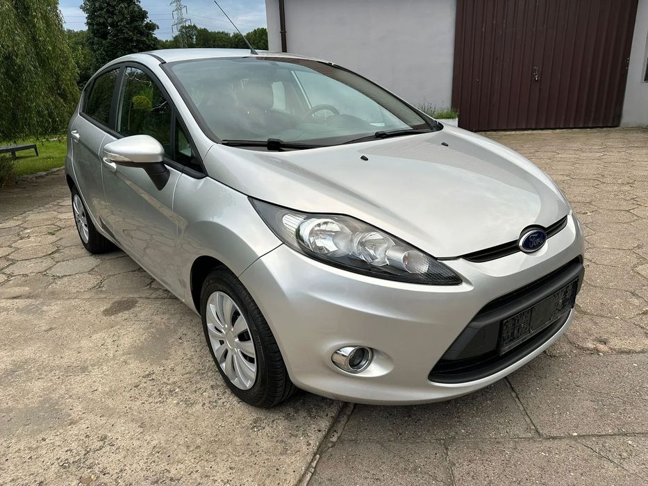 Ford Fiesta SPRZEDAM Ford Fiesta MK7 rok 2012 zadbana