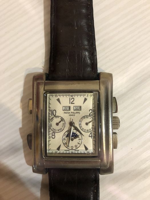 Годиник хороший стан.