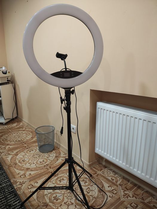 Професійна кільцева лампа HQ 19 NS