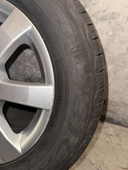 Felgi aluminiowe komplet z oponami Audi,Vw,skoda