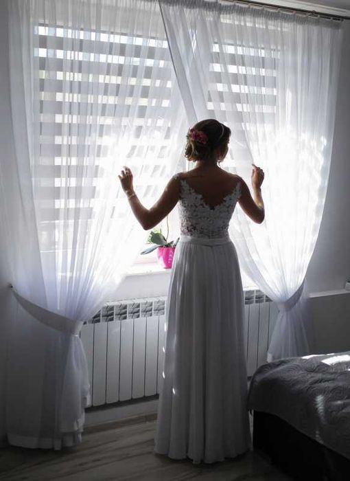 Suknia ślubna - muślin z koronką