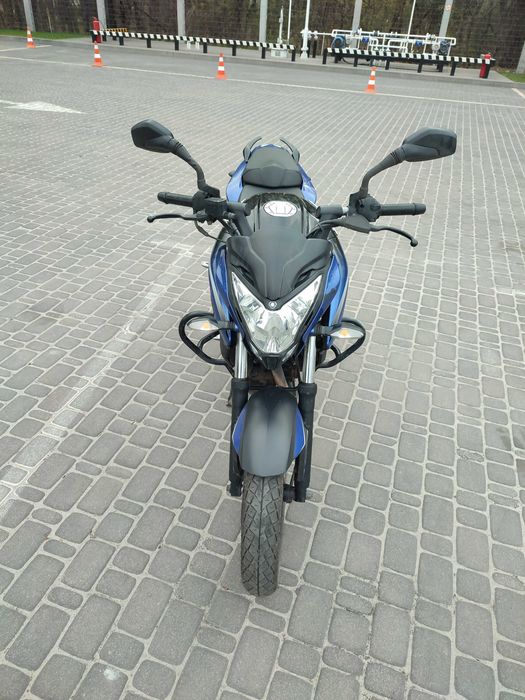 bajaj pulsar ns200