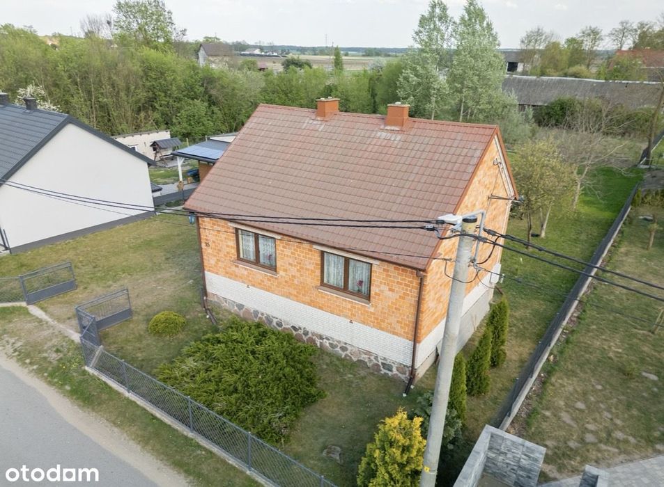 Urokliwe siedlisko wiejskie z zabudowaniami - Jarnuty, gm. Czerwin