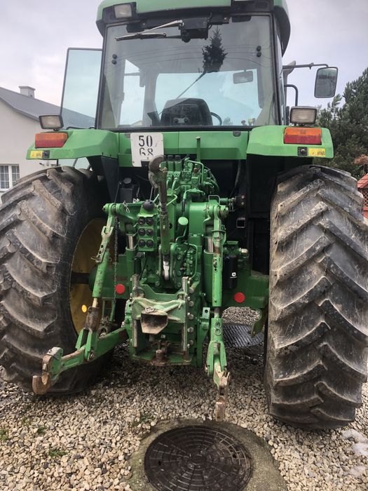 Ciagnik rolniczy John Deere 7600