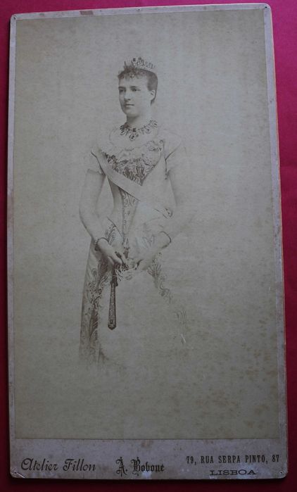 Rainha D. Amélia retrato de grande formato, de Augusto Bobone
