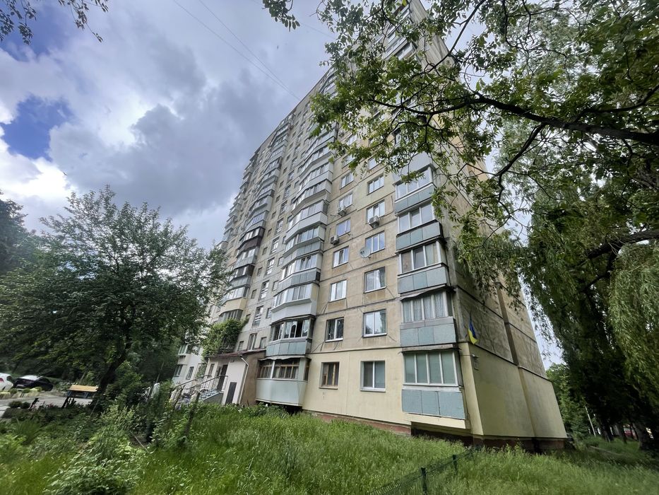 Продаж 1-к кв Виноградар Гонгадзе Георгія буд.11