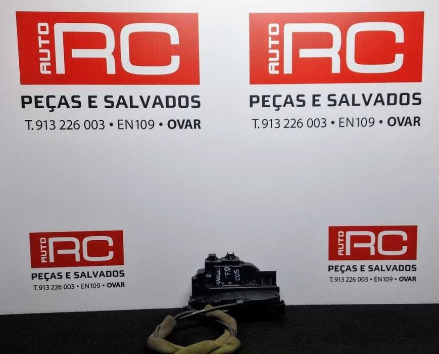 Fechadura / Fecho Porta Frente Direito 8200197719B - RENAULT KANGOO