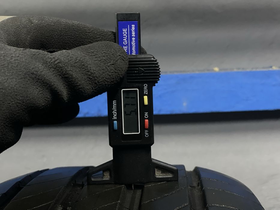 Продам пару літніх шин Michelin 225/55 R17