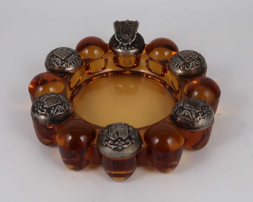 Cinzeiro antigo vidro Art Deco com aplicações armoriadas