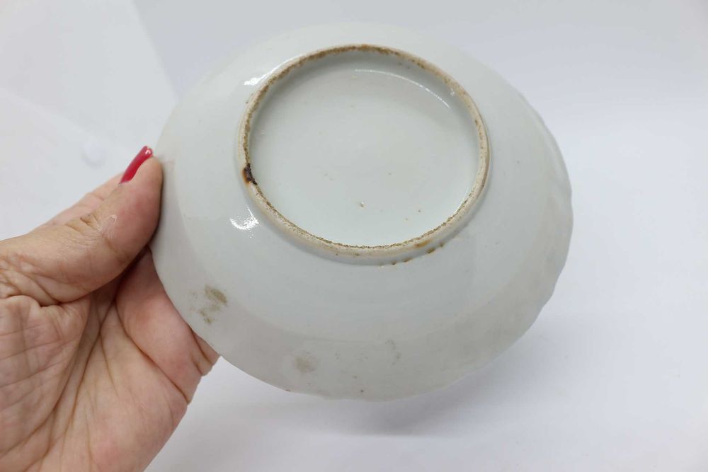Prato recortado 14 cm em porcelana Chinesa Cantão XIX