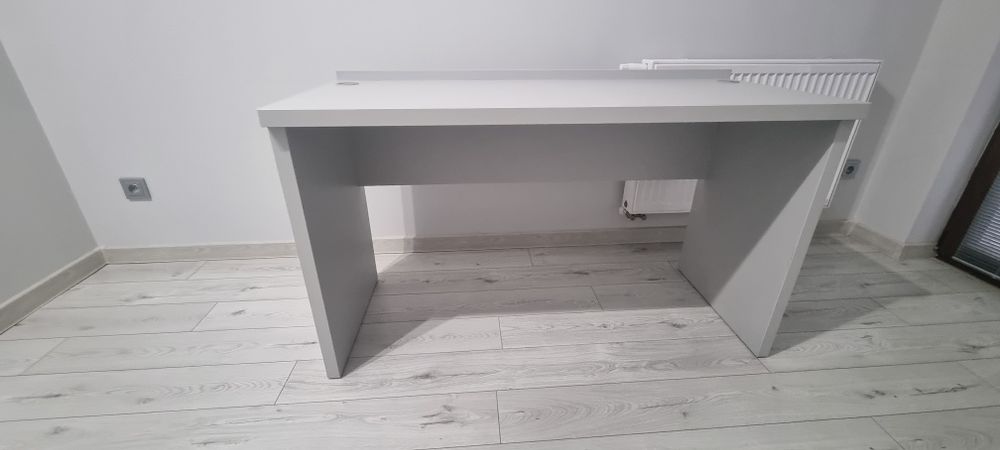 Biurko stan idealny kolor szary