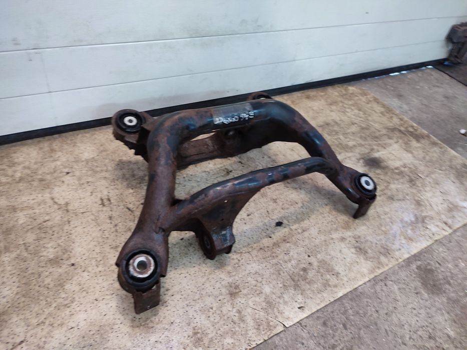 BMW E46 Compact  wózek belka sanki tył tylne