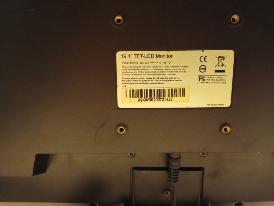 IT'S.  19.1" TFT. LCD MONITOR DC  12 V