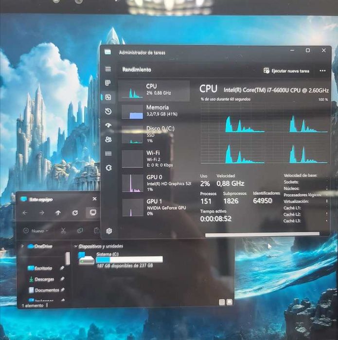 Microsoft Surface Book 2 i7 / 8GB RAM / SSD 250GB / GPU 1GB / 7 godzin pracy na baterii